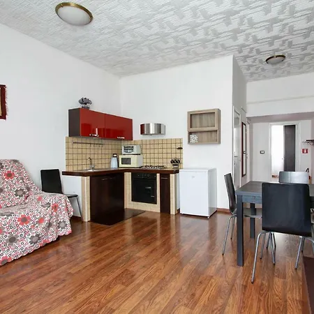 Casa Sofia - Battistini Apartment *